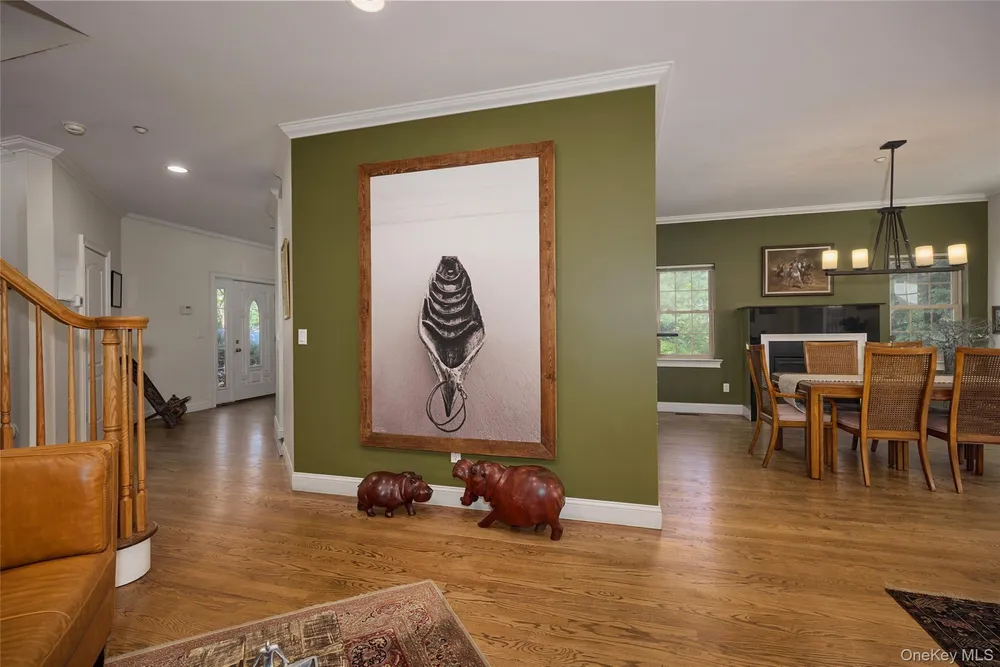 1 Preserve Ct, White Plains, NY 10607