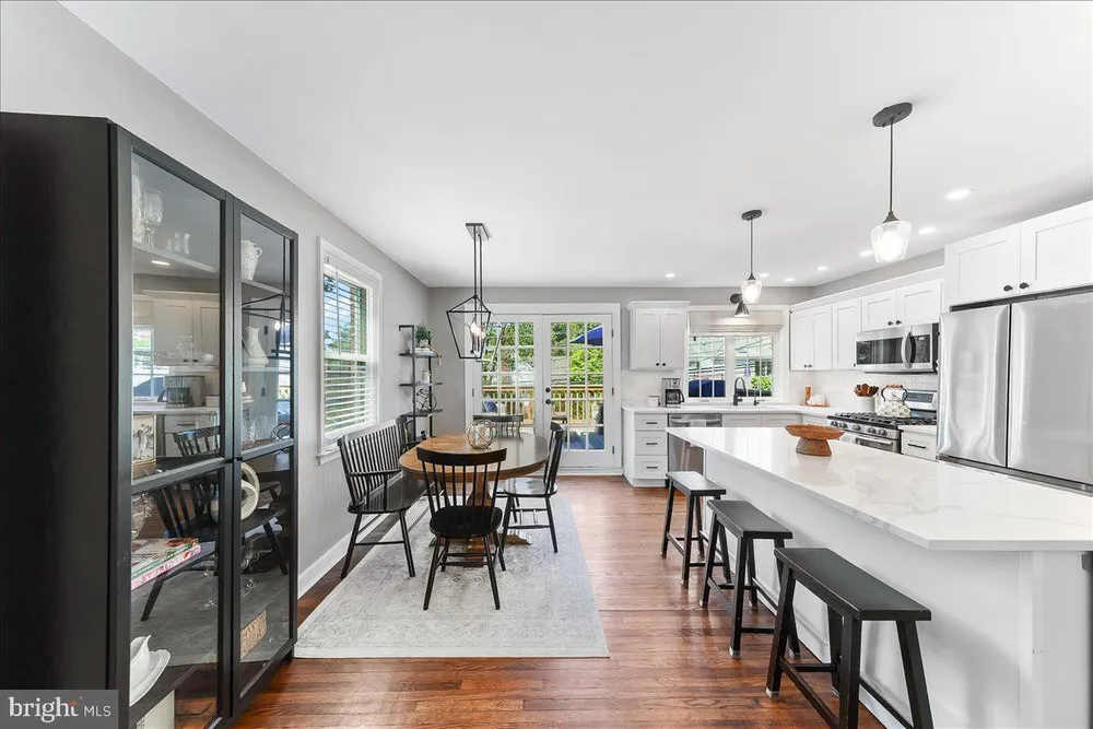 1228 Cobbs St, Drexel Hill, PA 19026