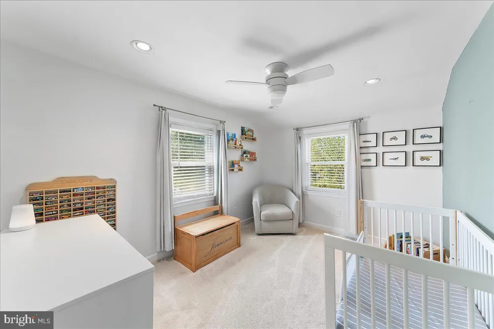 1228 Cobbs St, Drexel Hill, PA 19026
