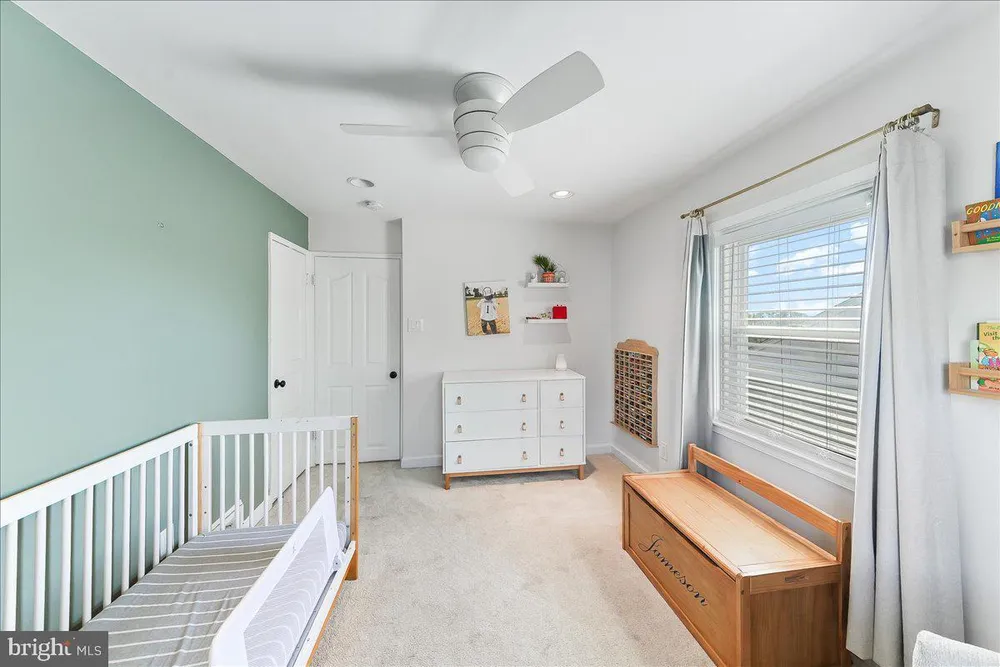 1228 Cobbs St, Drexel Hill, PA 19026
