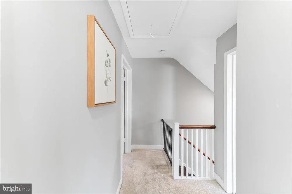 1228 Cobbs St, Drexel Hill, PA 19026