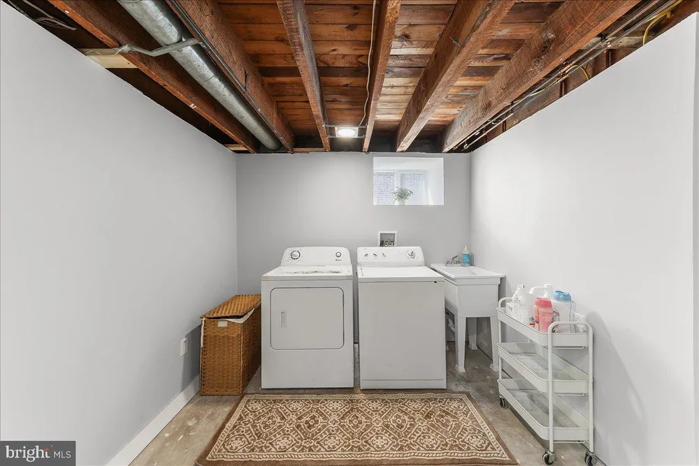 1228 Cobbs St, Drexel Hill, PA 19026
