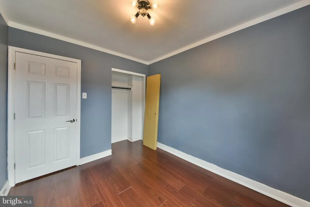 2826 Maxwell St, Philadelphia, PA 19136