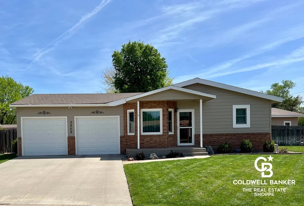2808 Kris Pl, Garden City, KS 67846