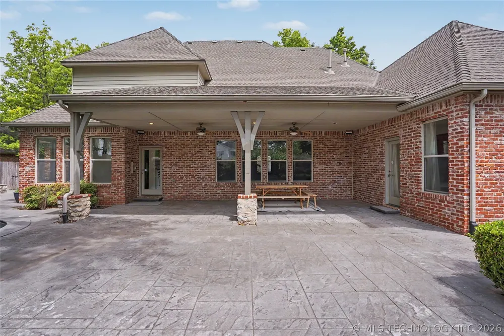 4912 E 104th Pl, Tulsa, OK 74137