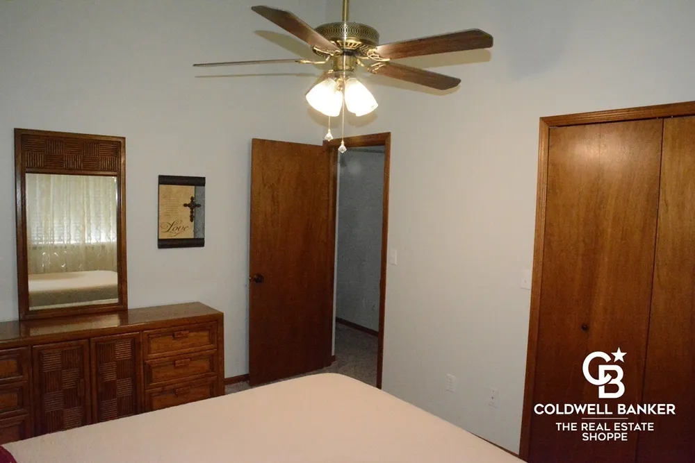 2808 Kris Pl, Garden City, KS 67846