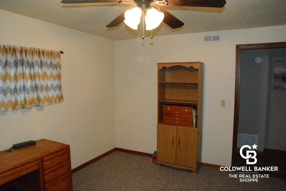 2808 Kris Pl, Garden City, KS 67846