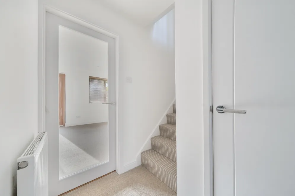 Sandfield Road Stratford-upon-Avon CV37 photo 8