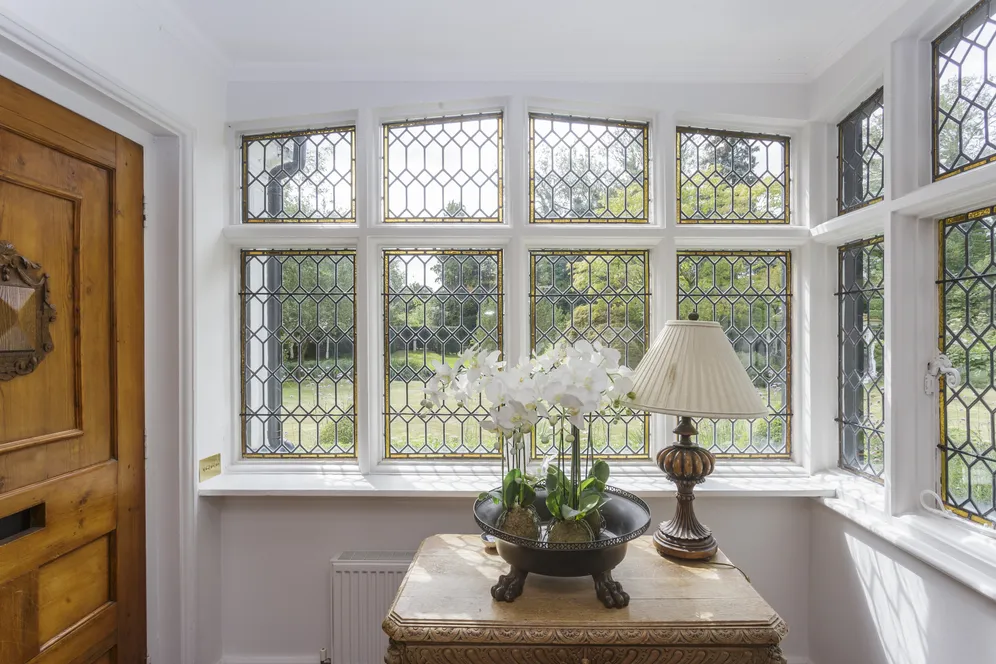 The Avenue, Bourne End, SL8 photo 9