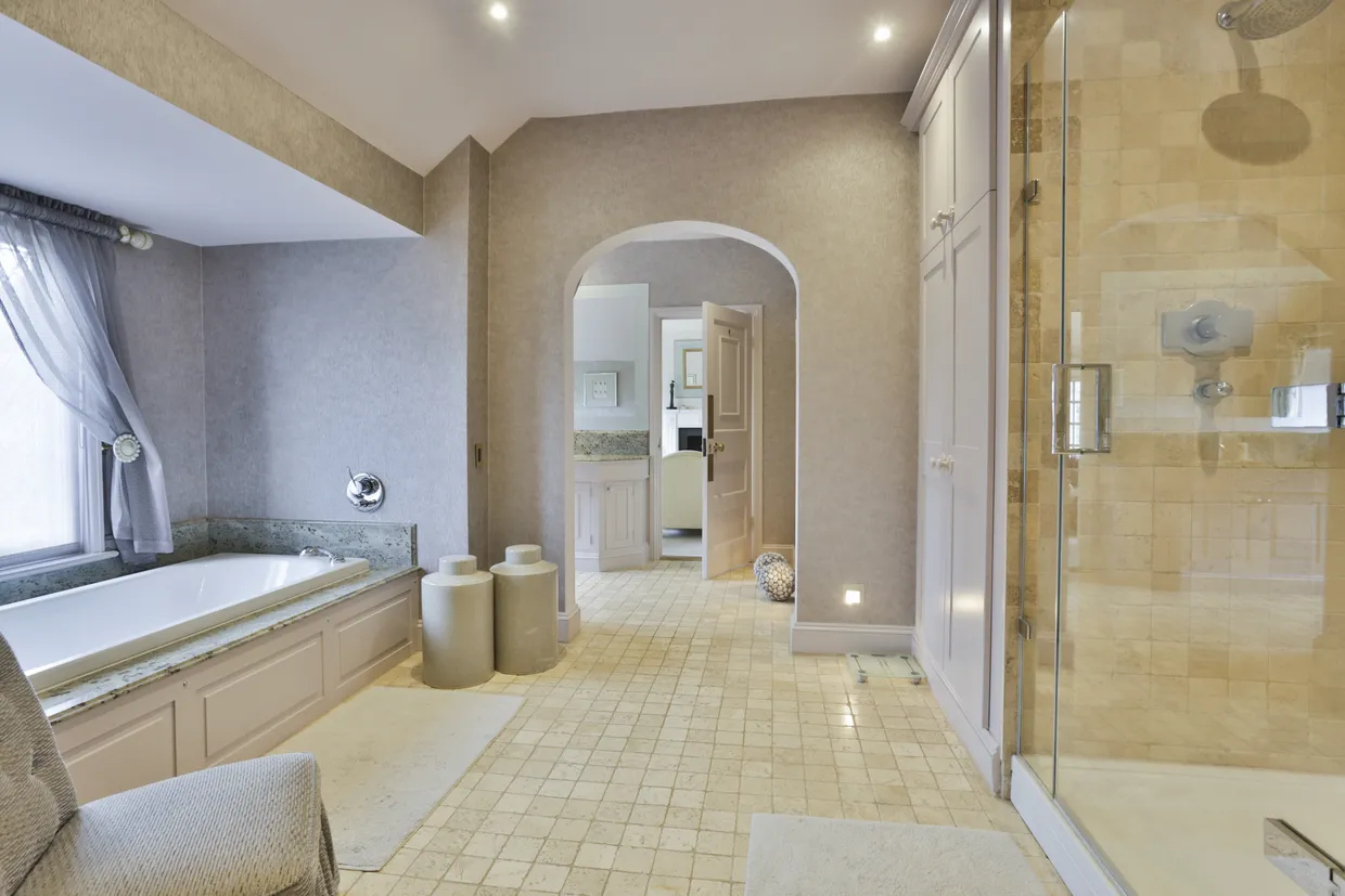 The Avenue, Bourne End, SL8 photo 12
