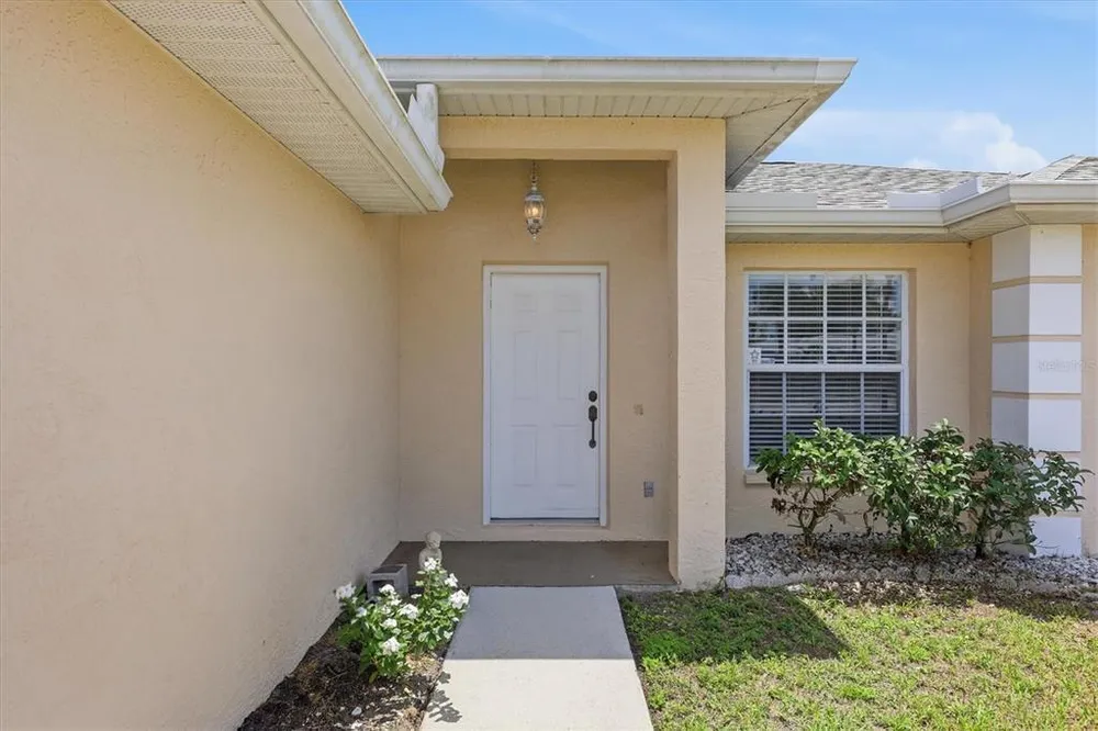 1720 Country Meadows Dr, Sarasota, FL 34235