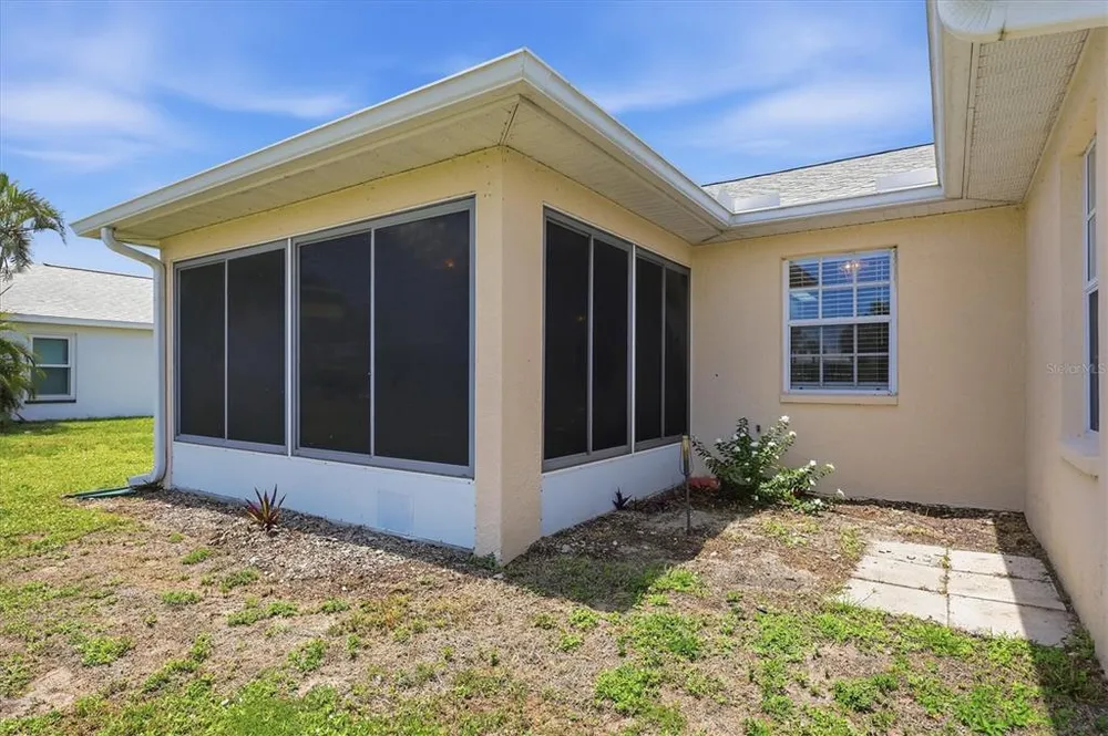 1720 Country Meadows Dr, Sarasota, FL 34235
