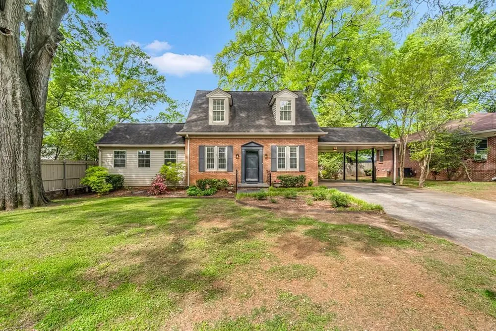 812 Thornton Pl, Dalton, GA 30720