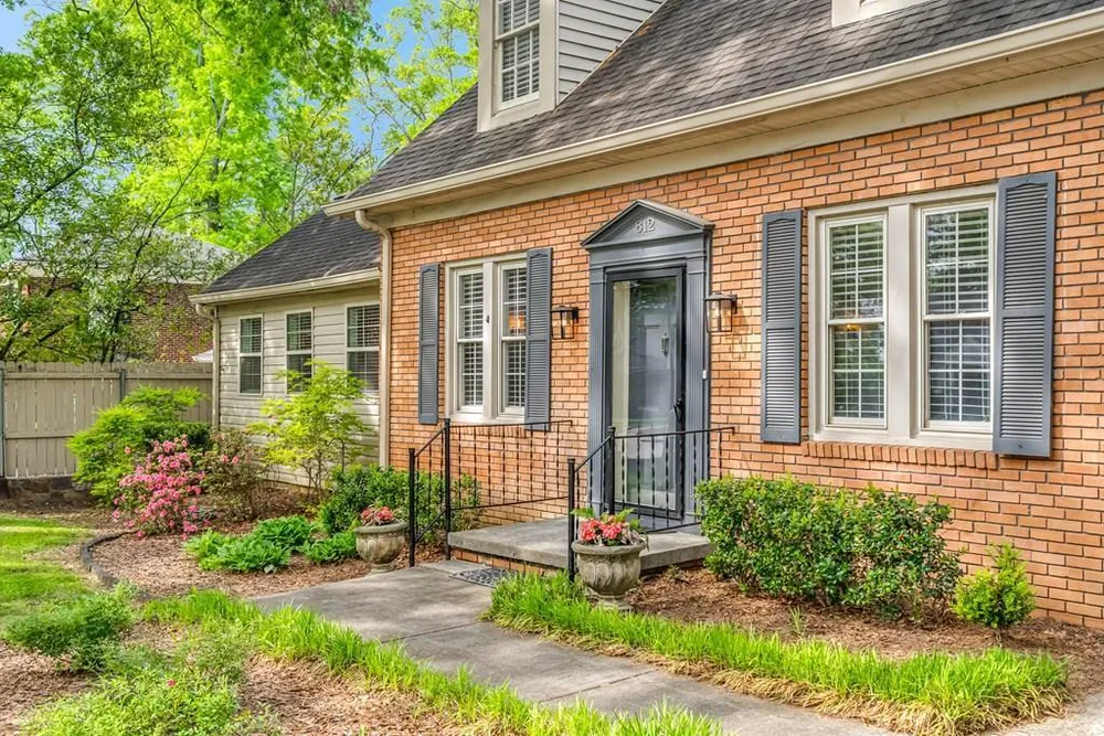 812 Thornton Pl, Dalton, GA 30720