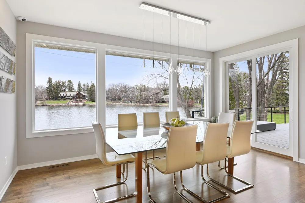 4812 Lakeview Dr, Edina, MN 55424