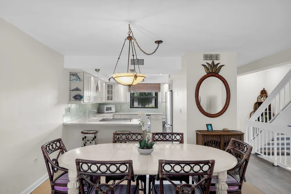 601 W Ocean Dr, Key Colony Beach, FL 33051