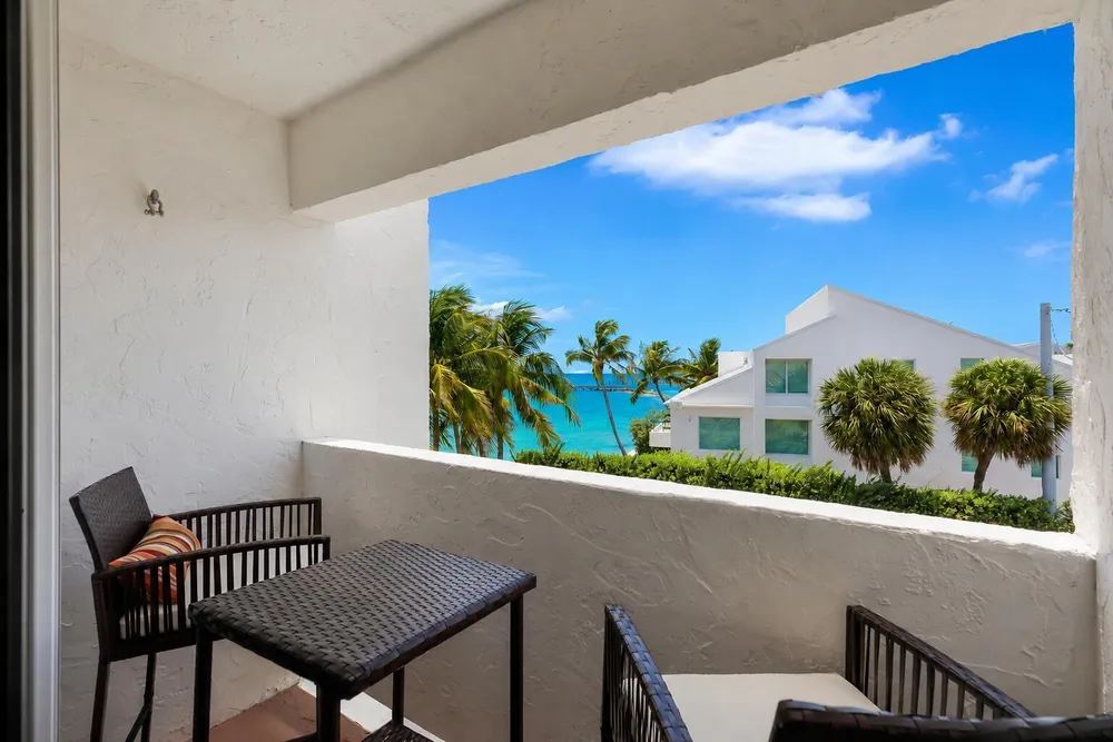 601 W Ocean Dr, Key Colony Beach, FL 33051