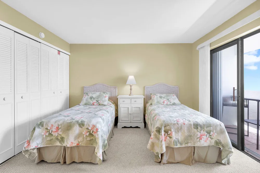601 W Ocean Dr, Key Colony Beach, FL 33051
