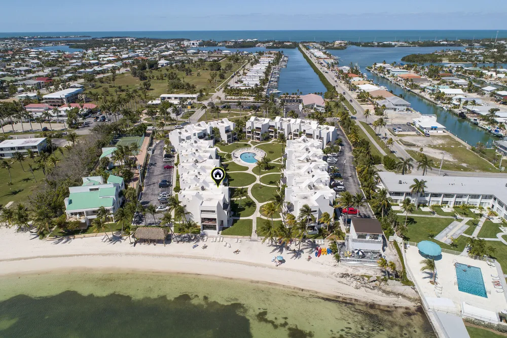 601 W Ocean Dr, Key Colony Beach, FL 33051