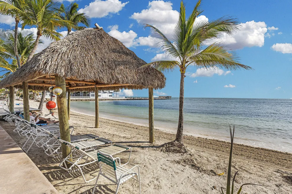 601 W Ocean Dr, Key Colony Beach, FL 33051