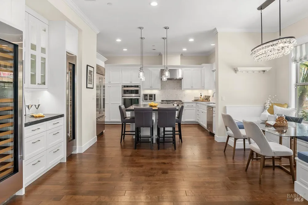 12 Avocet Ct, Novato, CA 94949