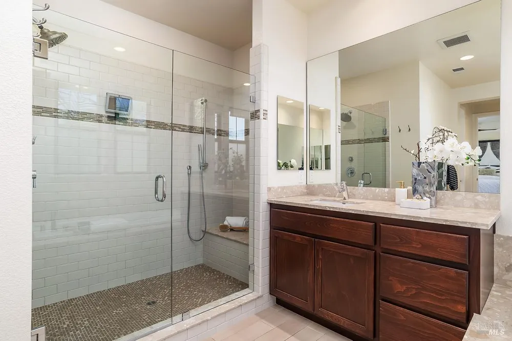 12 Avocet Ct, Novato, CA 94949