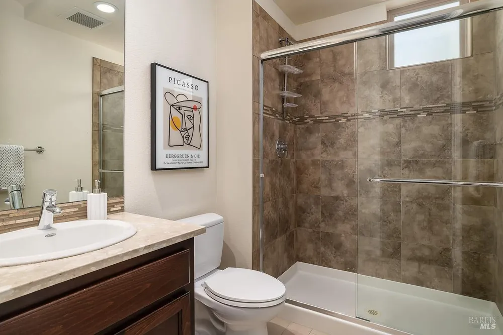 12 Avocet Ct, Novato, CA 94949