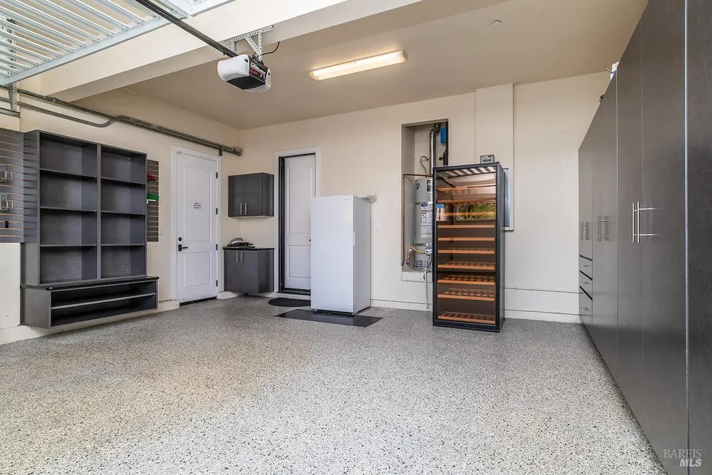 12 Avocet Ct, Novato, CA 94949