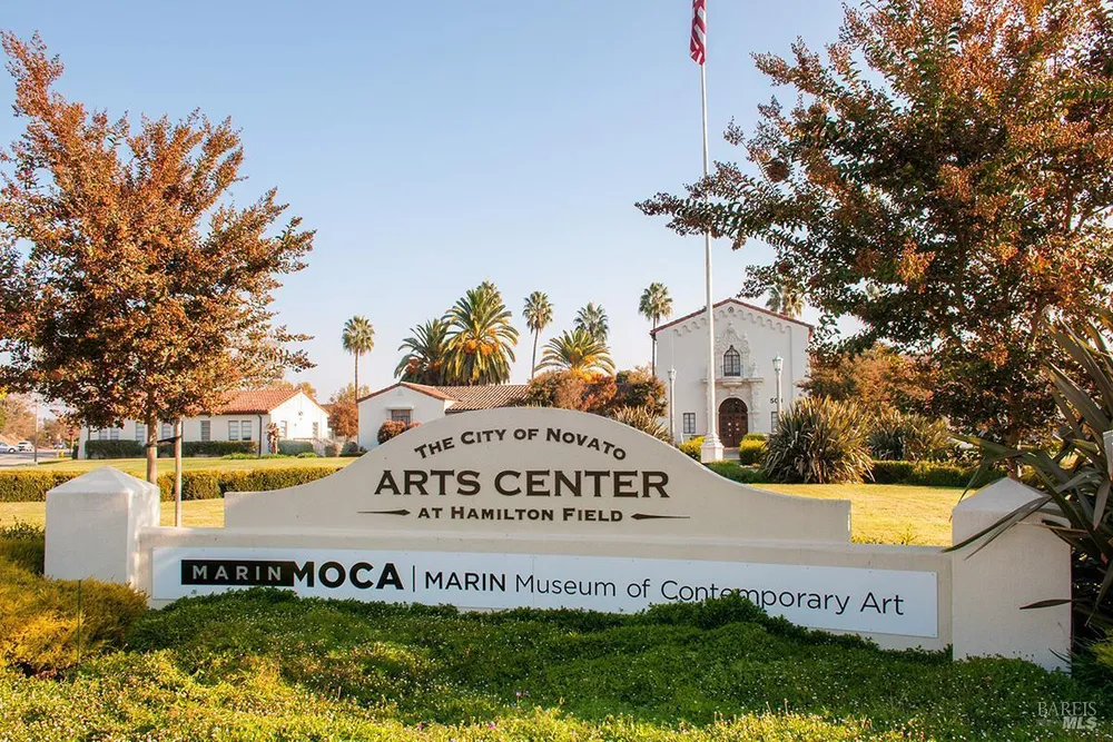 12 Avocet Ct, Novato, CA 94949
