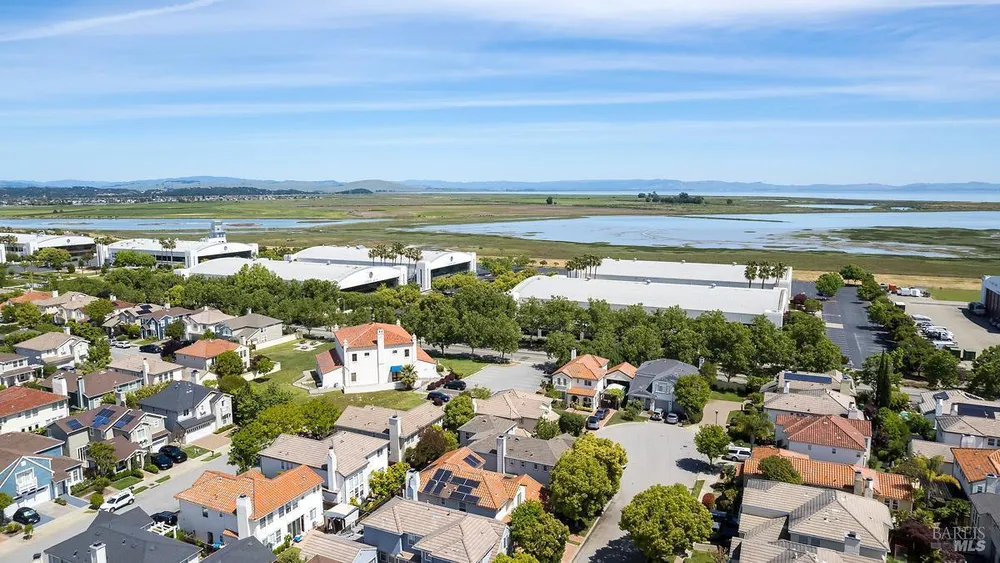12 Avocet Ct, Novato, CA 94949