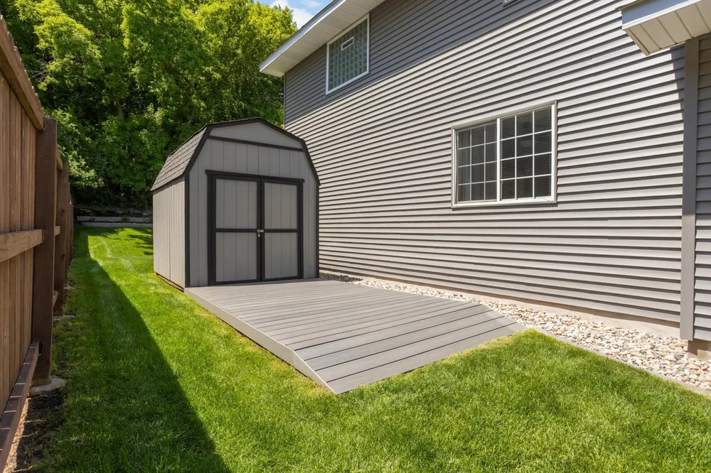 18911 Embers Ave, Farmington, MN 55024