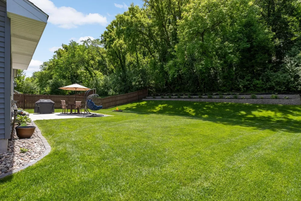 18911 Embers Ave, Farmington, MN 55024
