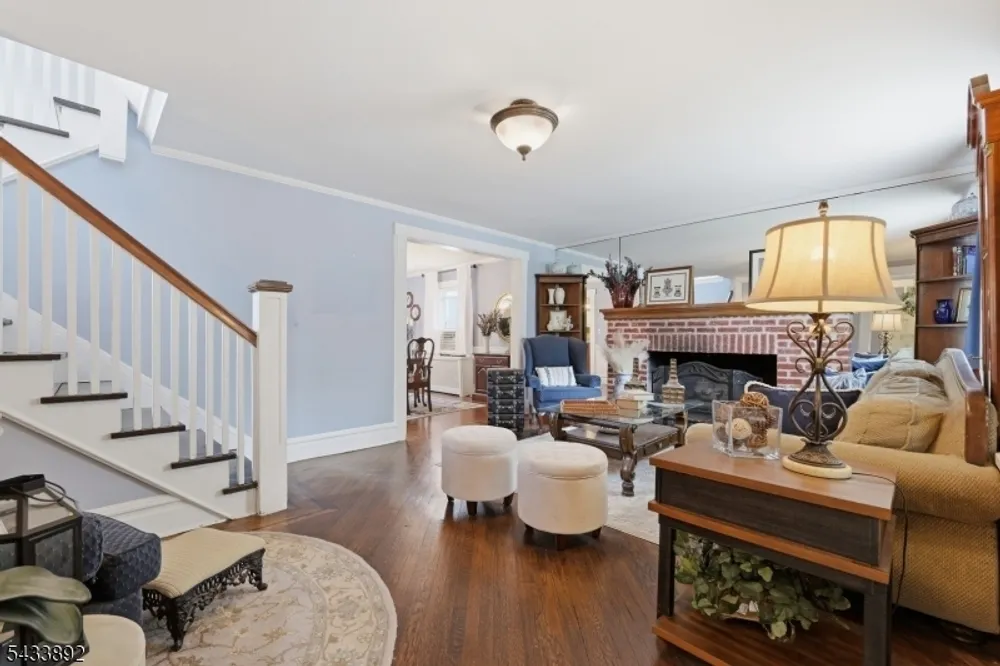65 Carteret St, Bloomfield, NJ 07003
