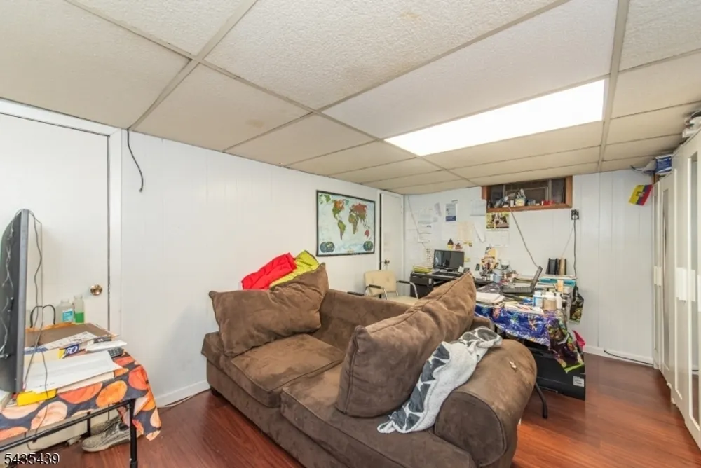 43 Fritz St, Bloomfield, NJ 07003