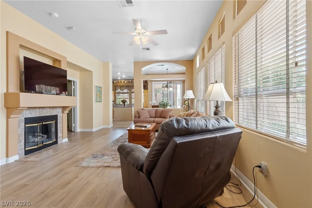 3317 Tuscany Village Dr, Las Vegas, NV 89129
