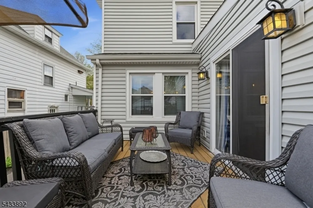65 Carteret St, Bloomfield, NJ 07003