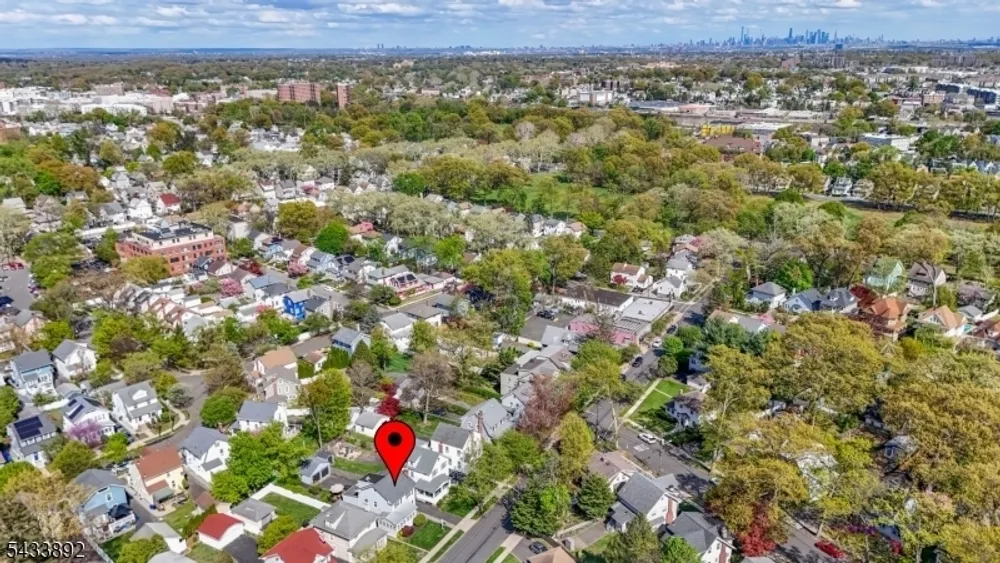 65 Carteret St, Bloomfield, NJ 07003