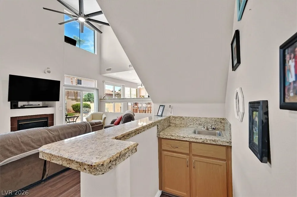 3905 Larkcrest St, Las Vegas, NV 89129