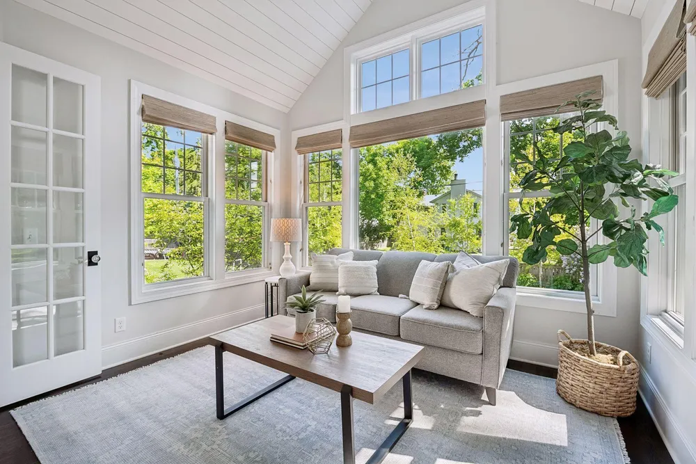 4535 W 56th St, Edina, MN 55424