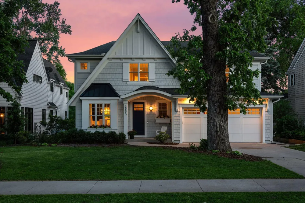4535 W 56th St, Edina, MN 55424