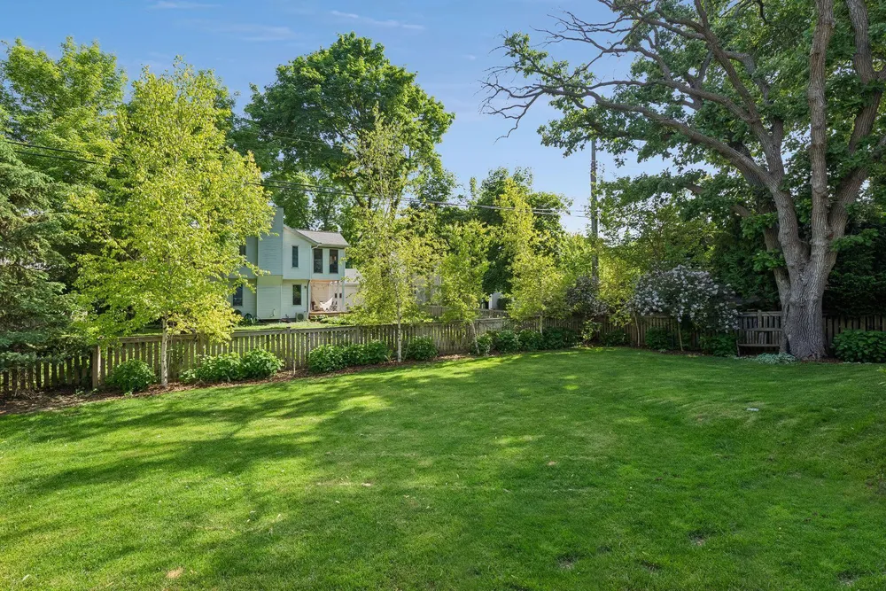 4535 W 56th St, Edina, MN 55424