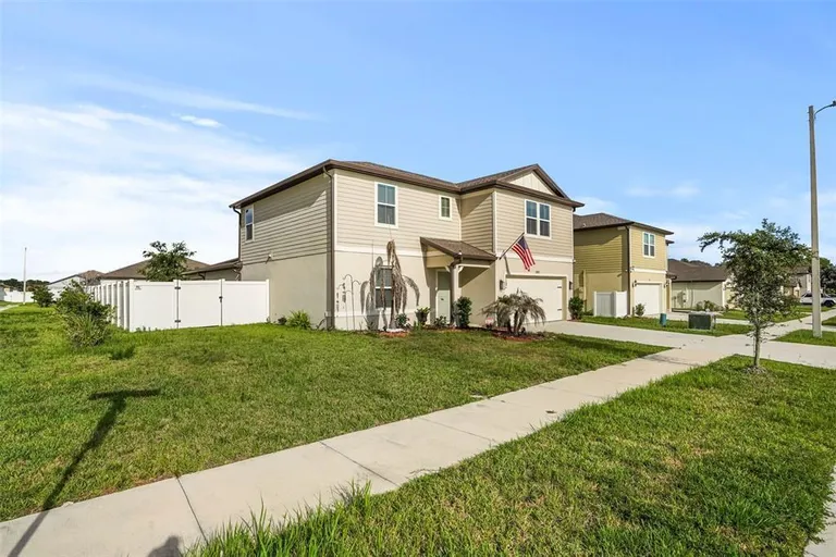 1217 Michelangelo Ln, Winter Haven, FL 33884