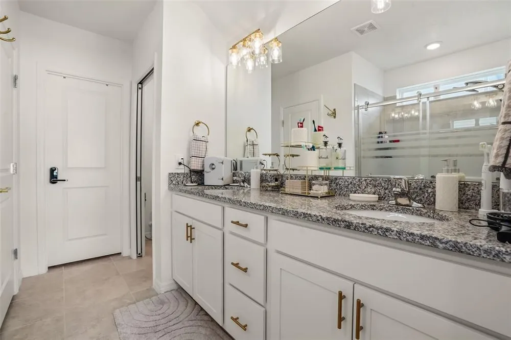 1217 Michelangelo Ln, Winter Haven, FL 33884