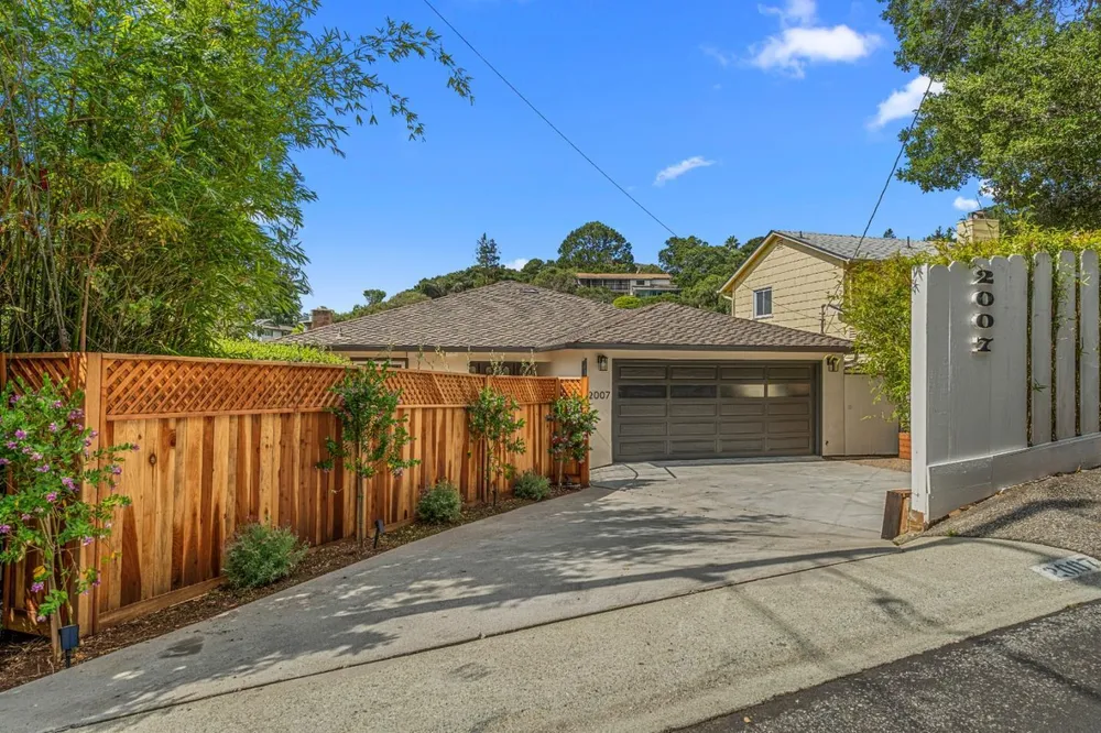 2007 Arbor Ave, Belmont, CA 94002