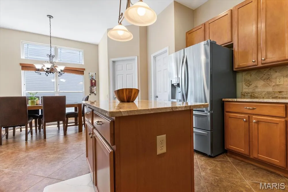 165 Carlton Point Dr, Wentzville, MO 63385