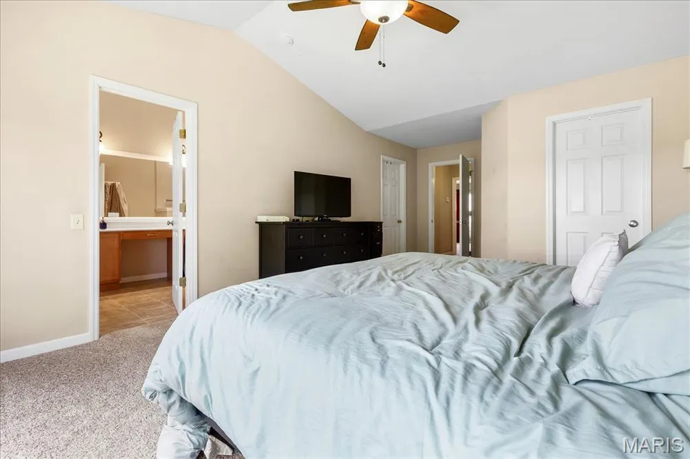 165 Carlton Point Dr, Wentzville, MO 63385