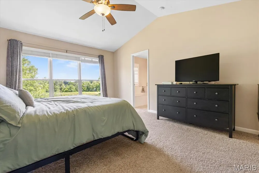 165 Carlton Point Dr, Wentzville, MO 63385