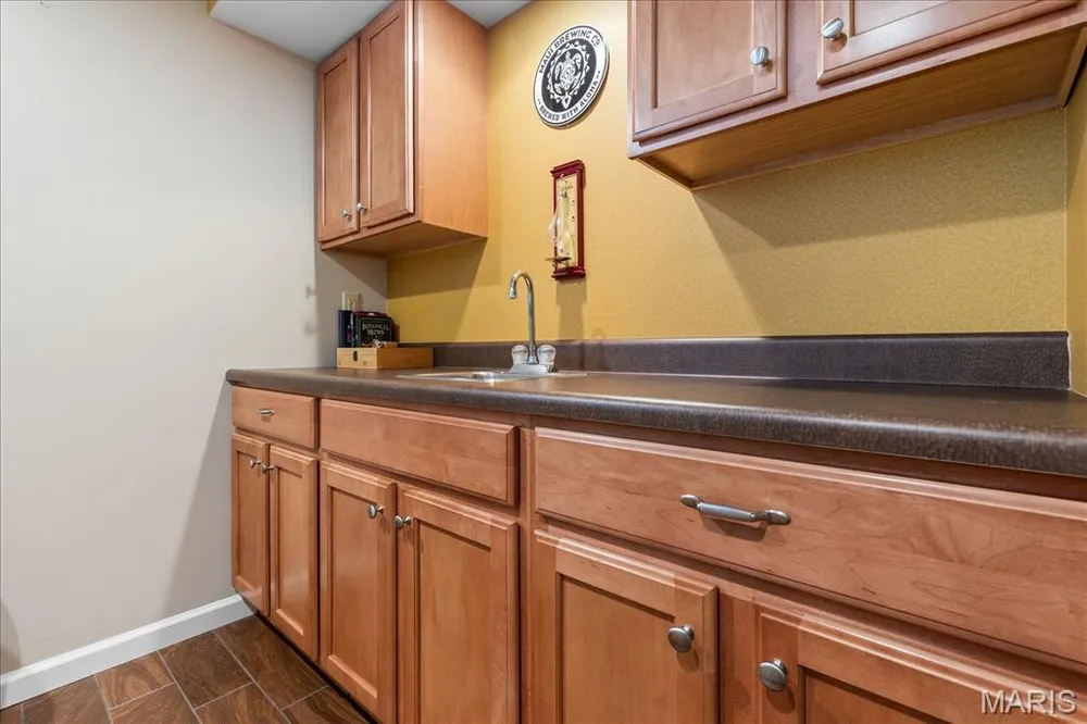 165 Carlton Point Dr, Wentzville, MO 63385