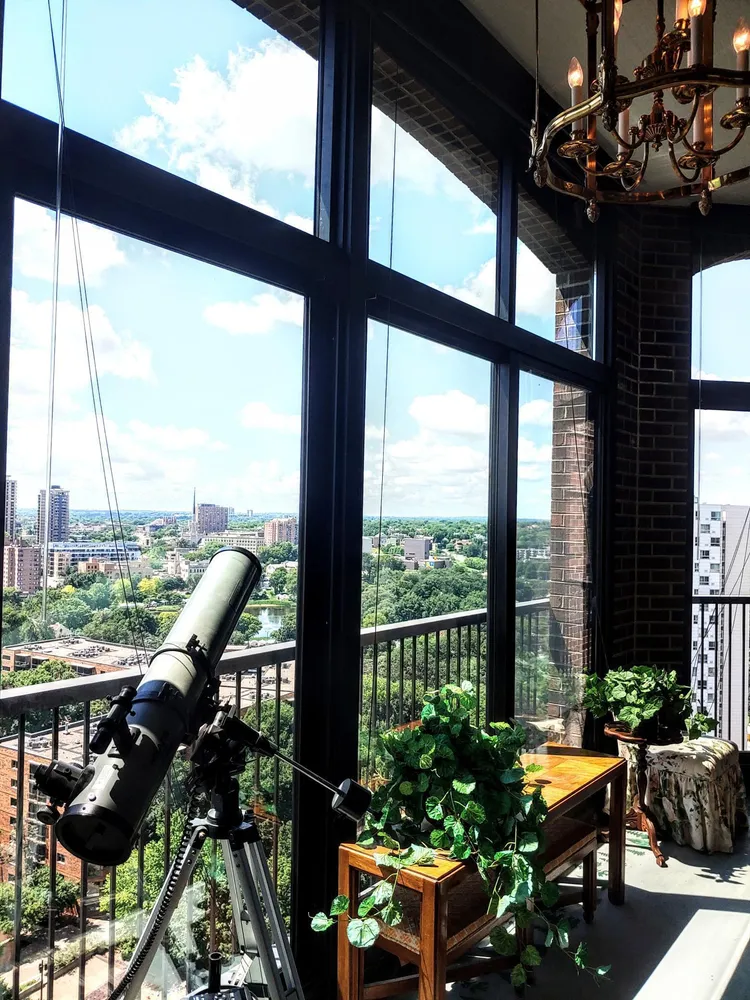 1235 Yale Pl, Minneapolis, MN 55403