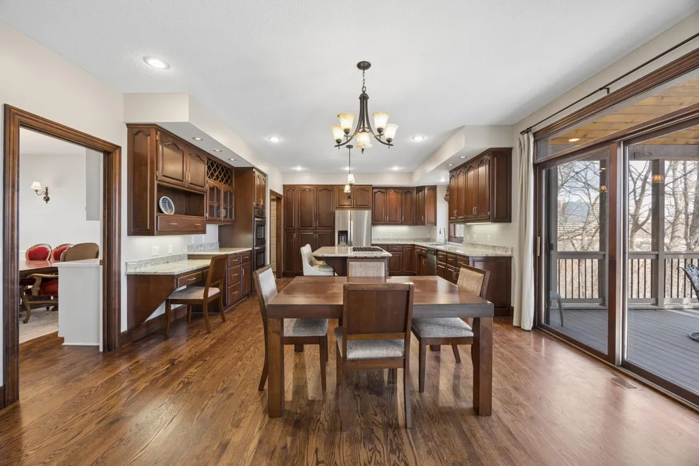 6565 Cherokee Trail W, Eden Prairie, MN 55344